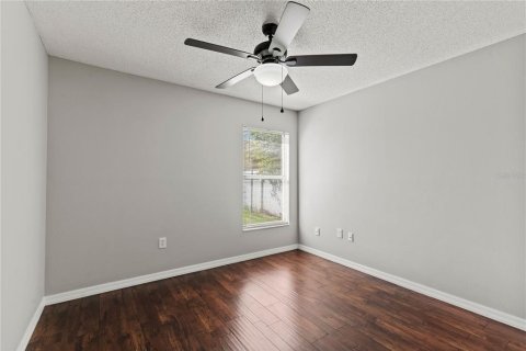 House in Kissimmee, Florida 3 bedrooms, 139.45 sq.m. № 1853549 - photo 13