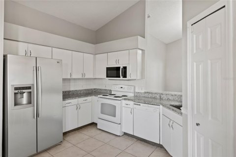 House in Kissimmee, Florida 3 bedrooms, 139.45 sq.m. № 1853549 - photo 2