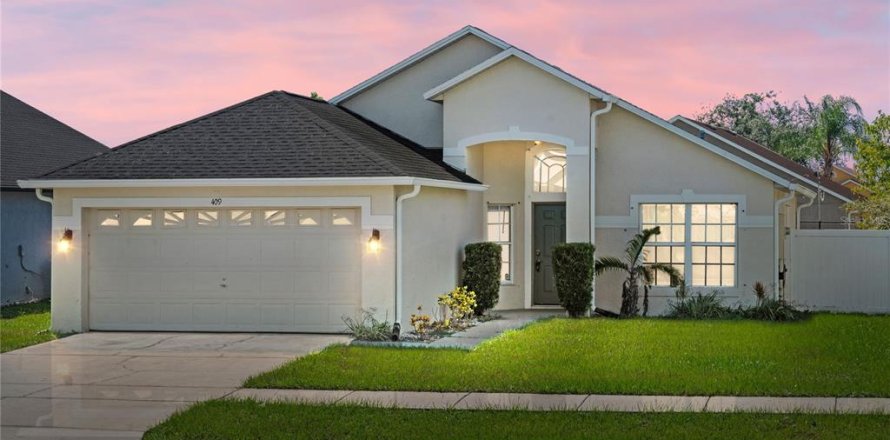 House in Kissimmee, Florida 3 bedrooms, 139.45 sq.m. № 1853549