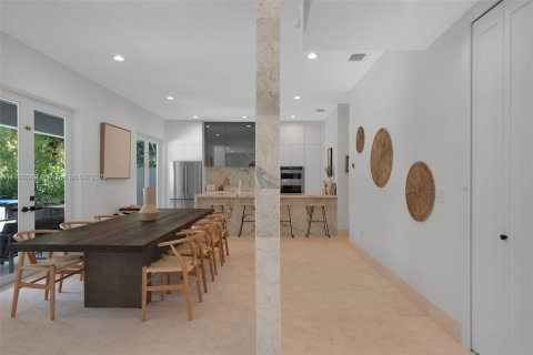 Villa ou maison à louer à Miami, Floride: 5 chambres, 290.6 m2 № 1946408 - photo 10