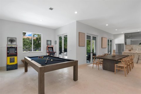 Villa ou maison à louer à Miami, Floride: 5 chambres, 290.6 m2 № 1946408 - photo 9