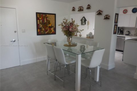 Copropriété à louer à Miami Beach, Floride: 2 chambres, 95.69 m2 № 1693921 - photo 14