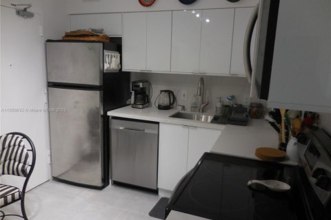 Copropriété à louer à Miami Beach, Floride: 2 chambres, 95.69 m2 № 1693921 - photo 12