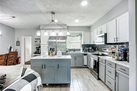 House in Riverview, Florida 2 bedrooms, 148.64 sq.m. № 1879111 - photo 7
