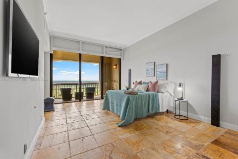 Condo in West Palm Beach, Florida, 2 bedrooms  № 1973615 - photo 15