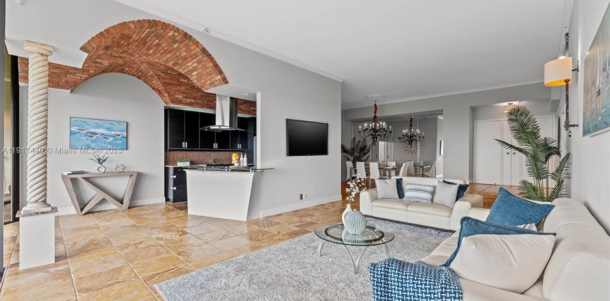 Condo in West Palm Beach, Florida, 2 bedrooms  № 1973615