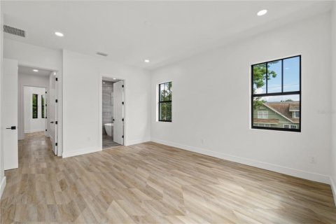 House in Oldsmar, Florida 4 bedrooms, 278.71 sq.m. № 1894562 - photo 25
