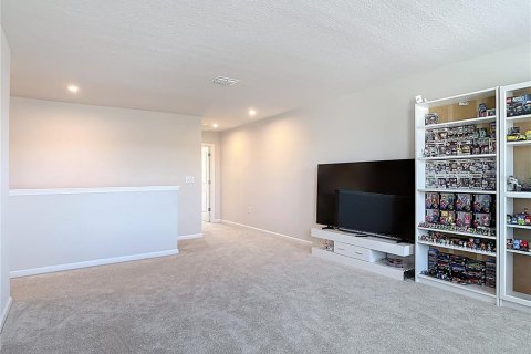 House in Daytona Beach, Florida 5 bedrooms, 280.38 sq.m. № 2097681 - photo 24