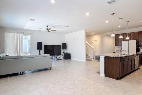 House in Daytona Beach, Florida 5 bedrooms, 280.38 sq.m. № 2097681 - photo 11
