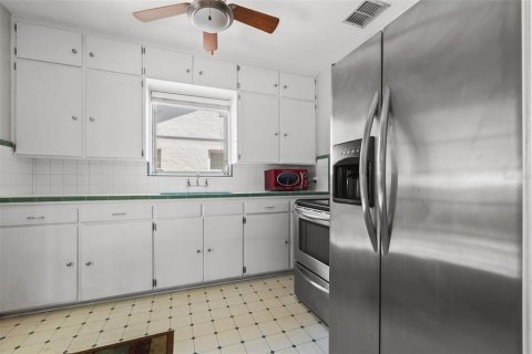 House in Saint Petersburg, Florida 2 bedrooms, 114.08 sq.m. № 1649170 - photo 13