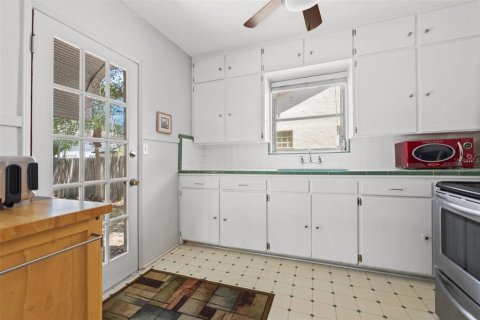 House in Saint Petersburg, Florida 2 bedrooms, 114.08 sq.m. № 1649170 - photo 15