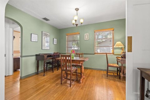 House in Saint Petersburg, Florida 2 bedrooms, 114.08 sq.m. № 1649170 - photo 11