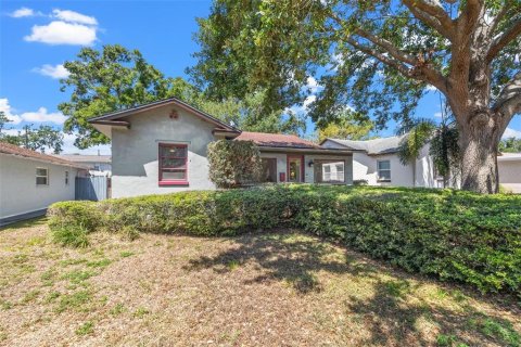 House in Saint Petersburg, Florida 2 bedrooms, 114.08 sq.m. № 1649170 - photo 4