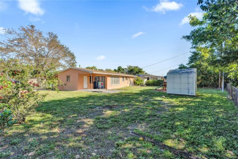 Купить виллу или дом в Майами-Гарденс, Флорида 3 спальни, 125.42м2, № 2005805 - фото 5