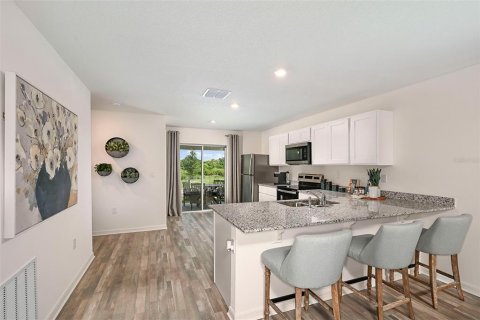 House in Haines City, Florida 3 bedrooms, 146.97 sq.m. № 2238333 - photo 6