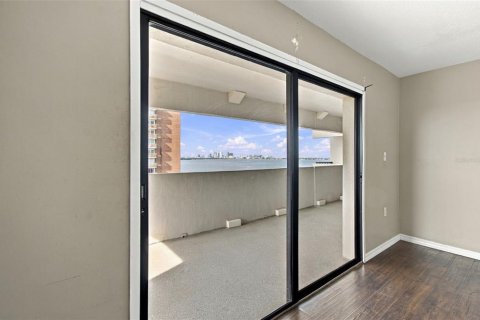 Condo in Tampa, Florida, 2 bedrooms № 2374121 - photo 29