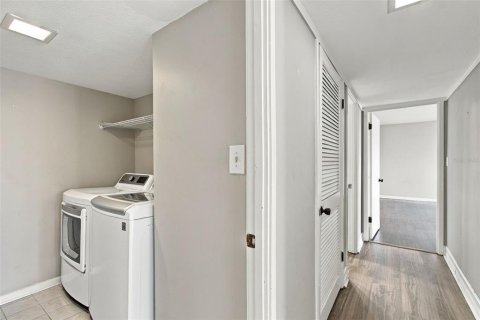 Condo in Tampa, Florida, 2 bedrooms № 2374121 - photo 18