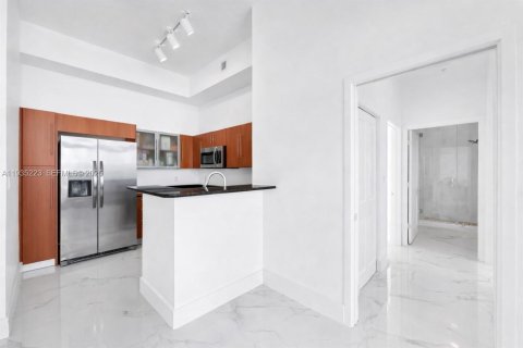 Снять в аренду кондоминиум в Майами, Флорида 2 спальни, 102.66м2, № 1993391 - фото 6