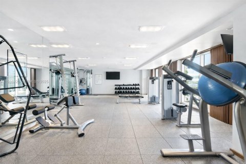 Снять в аренду кондоминиум в Майами, Флорида 2 спальни, 102.66м2, № 1993391 - фото 19