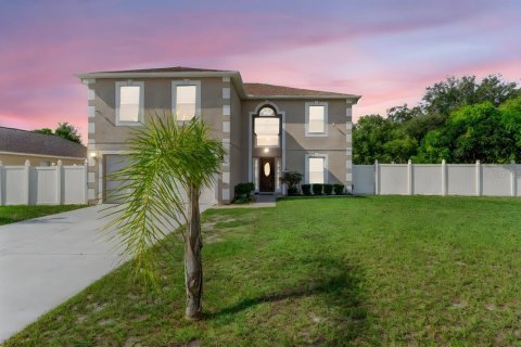 Villa ou maison à vendre à Deltona, Floride: 4 chambres, 236.71 m2 № 1914206 - photo 1