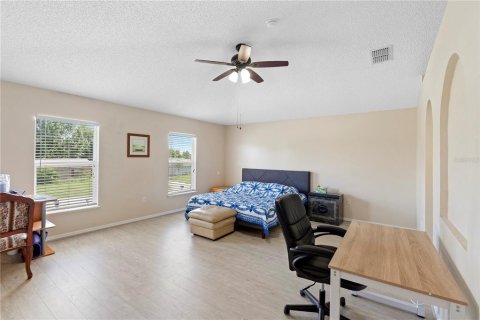 Villa ou maison à vendre à Deltona, Floride: 4 chambres, 236.71 m2 № 1914206 - photo 28