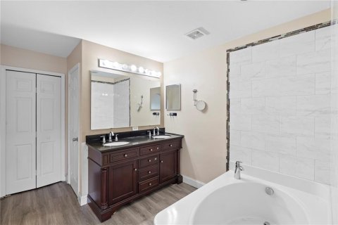 Villa ou maison à vendre à Deltona, Floride: 4 chambres, 236.71 m2 № 1914206 - photo 25