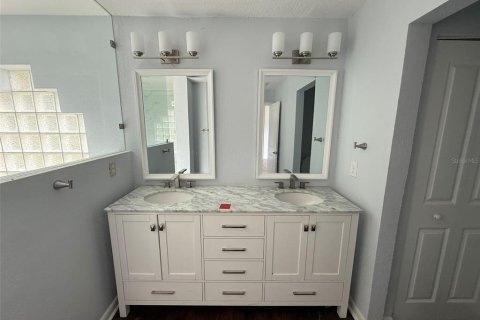 Villa ou maison à vendre à Plant City, Floride: 4 chambres, 312.34 m2 № 2390845 - photo 6