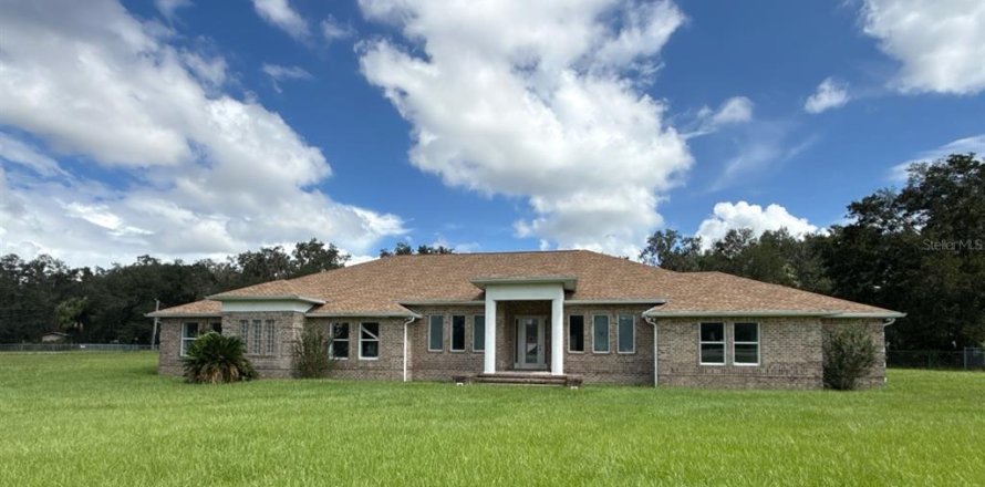 Villa ou maison à Plant City, Floride 4 chambres, 312.34 m2 № 2390845