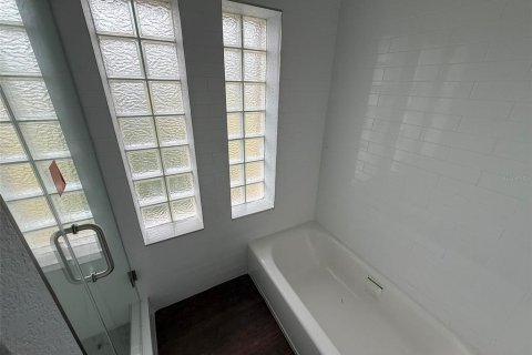 Villa ou maison à vendre à Plant City, Floride: 4 chambres, 312.34 m2 № 2390845 - photo 11