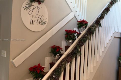 Casa en venta en Miami, Florida, 4 dormitorios, 193.24 m2 № 2000323 - foto 8