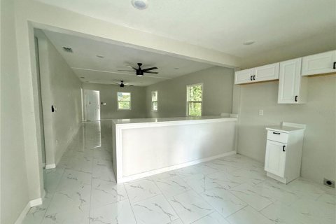 Casa en venta en Lake Wales, Florida, 3 dormitorios, 92.9 m2 № 1917698 - foto 5