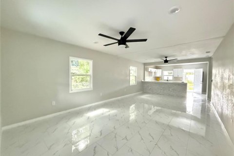 Casa en venta en Lake Wales, Florida, 3 dormitorios, 92.9 m2 № 1917698 - foto 4