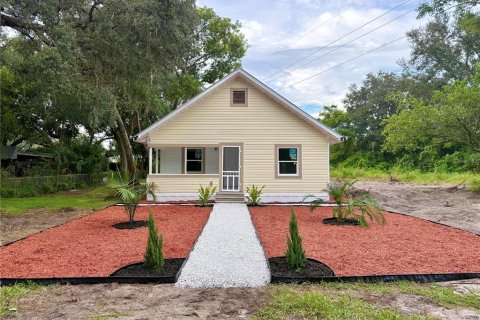 Casa en venta en Lake Wales, Florida, 3 dormitorios, 92.9 m2 № 1917698 - foto 1