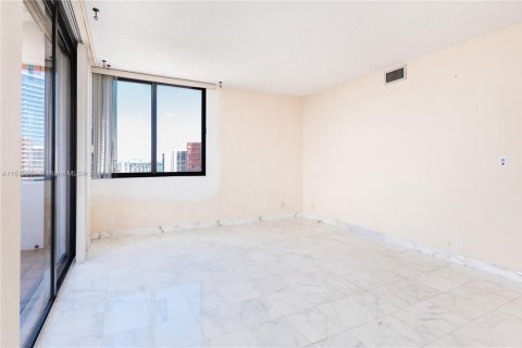 Condominio en venta en Miami, Florida, 1 dormitorio, 96.8 m2 № 1940314 - foto 24