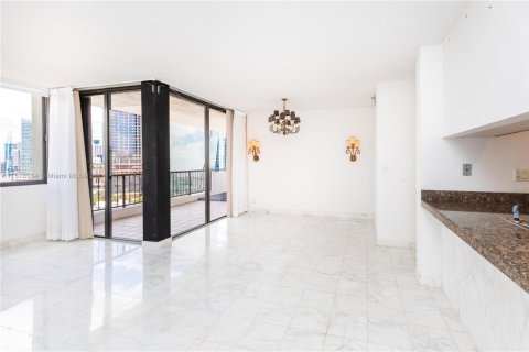 Condominio en venta en Miami, Florida, 1 dormitorio, 96.8 m2 № 1940314 - foto 3