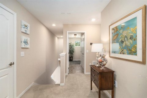 House in Tampa, Florida 4 bedrooms, 275.18 sq.m. № 1720696 - photo 27