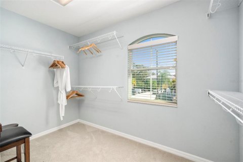 House in Tampa, Florida 4 bedrooms, 275.18 sq.m. № 1720696 - photo 26