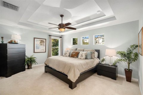 House in Tampa, Florida 4 bedrooms, 275.18 sq.m. № 1720696 - photo 23