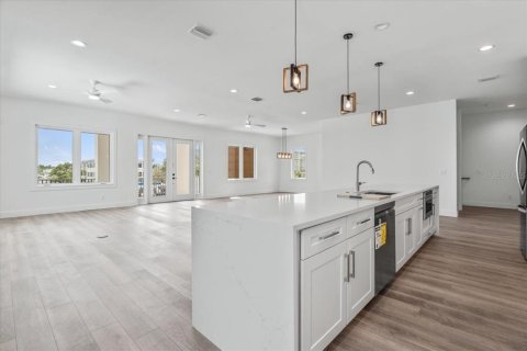 Casa en venta en Saint Pete Beach, Florida, 4 dormitorios, 381.27 m2 № 2103694 - foto 25