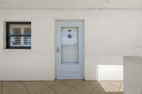 Copropriété à vendre à Clearwater, Floride: 2 chambres, 103.21 m2 № 2132801 - photo 9