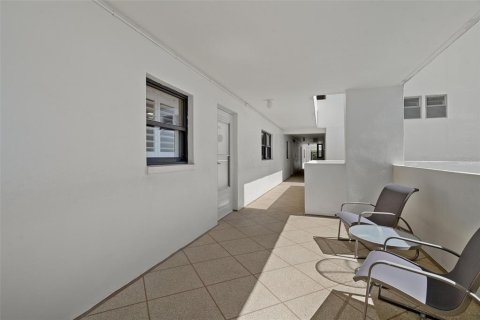 Copropriété à vendre à Clearwater, Floride: 2 chambres, 103.21 m2 № 2132801 - photo 8