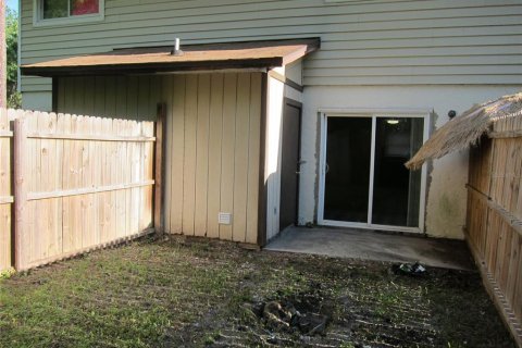 Apartamento en alquiler en Gainesville, Florida, 2 dormitorios, 85.01 m2 № 1879995 - foto 3