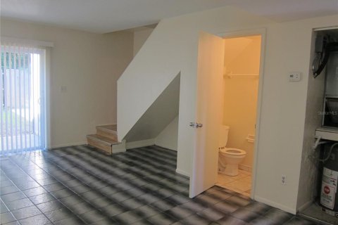 Apartamento en alquiler en Gainesville, Florida, 2 dormitorios, 85.01 m2 № 1879995 - foto 29