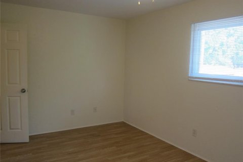 Apartamento en alquiler en Gainesville, Florida, 2 dormitorios, 85.01 m2 № 1879995 - foto 8