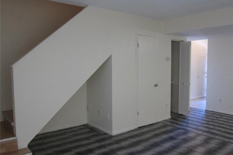 Apartamento en alquiler en Gainesville, Florida, 2 dormitorios, 85.01 m2 № 1879995 - foto 27