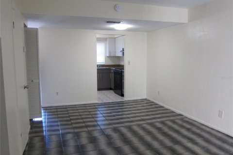 Apartamento en alquiler en Gainesville, Florida, 2 dormitorios, 85.01 m2 № 1879995 - foto 26