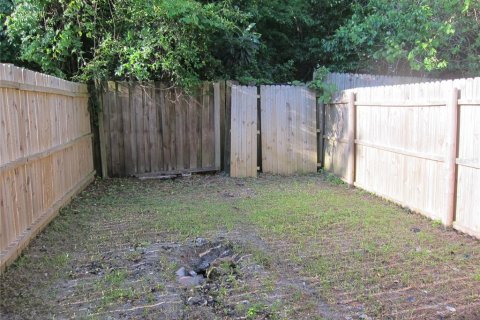 Apartamento en alquiler en Gainesville, Florida, 2 dormitorios, 85.01 m2 № 1879995 - foto 2