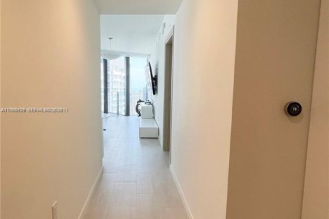 Copropriété à vendre à Miami, Floride: 2 chambres, 119.47 m2 № 2023591 - photo 9