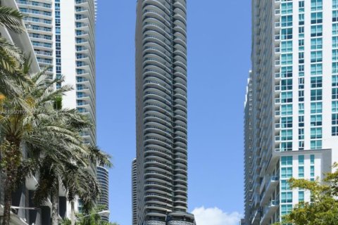 Copropriété à vendre à Miami, Floride: 2 chambres, 119.47 m2 № 2023591 - photo 19