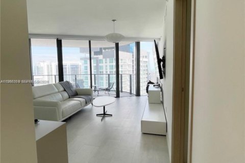 Copropriété à vendre à Miami, Floride: 2 chambres, 119.47 m2 № 2023591 - photo 4